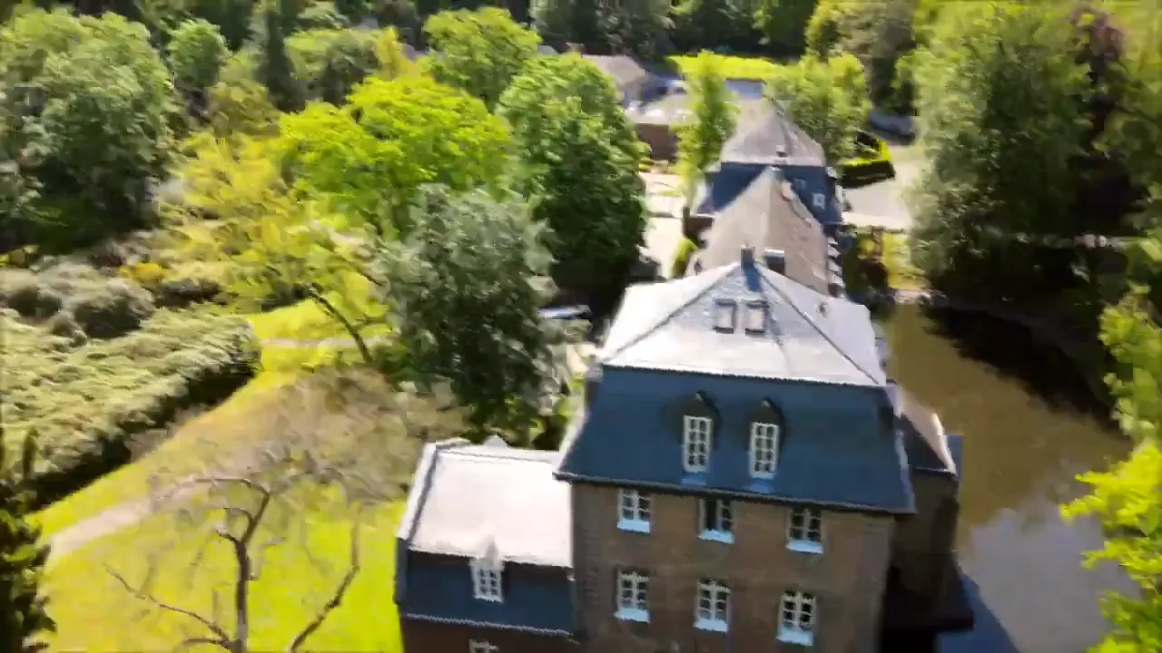 Der Schlossturm mit Mansarddach von oben